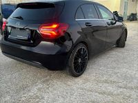 Usata Mercedes A180 Premium 108 CV (79 kW) 2016 Nero Berlina