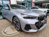 Usata BMW 540 M Sport 303 CV (222 kW) 2025 Frozen pure grey metallic Station wagon