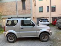 Usata Suzuki Jimny 82 CV (60 kW) 2003 Argento SUV