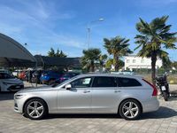 Usata Volvo V90 Momentum 149 CV (109 kW) 2018 Argento Station wagon