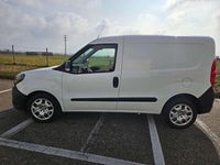 Usata Fiat Doblò Lounge 120 CV (88 kW) 2022 Bianco Monovolume