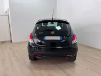 Usata Lancia Ypsilon 69 CV (50 kW) 2012 Nero Utilitaria