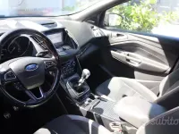 Usata Ford Kuga ST-Line 120 CV (88 kW) 2017 Grigio SUV