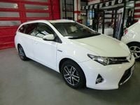 Usata Toyota Auris Hybrid Active 99 CV (72 kW) 2015 Bianco Station wagon