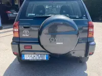 Usata Toyota RAV4 116 CV (85 kW) 2005 Grigio SUV