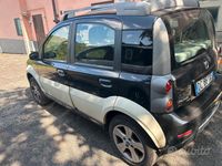Usata Fiat Panda 4x4 Cross 70 CV (51 kW) 2006 Nero Utilitaria