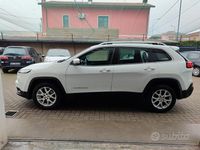 Usata Jeep Cherokee Longitude 185 CV (136 kW) 2015 Bianco SUV