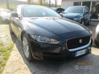 Usata Jaguar XE Portfolio 179 CV (131 kW) 2018 Blu/azzurro Berlina