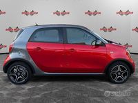 Usata Smart ForFour 90 CV (66 kW) 2019 Rosso Utilitaria