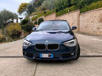 Usata BMW 118 Sport Line 150 CV (110 kW) 2015 Blu Utilitaria