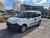 Usata Opel Combo 90 CV (66 kW) 2014 Bianco Monovolume