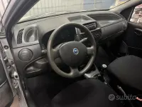 Usata Mazda Demio 63 CV (46 kW) 2000 Verde Utilitaria