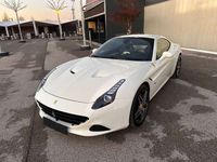 Usata Ferrari California 560 CV (411 kW) 2016 Bianco Cabrio