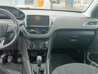 Usata Peugeot 2008 Allure 82 CV (60 kW) 2018 Verde SUV
