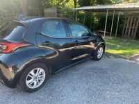 Begagnad Mazda 2 2022 Svart Halvkombi