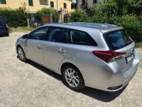 Usata Toyota Auris Hybrid Active 99 CV (72 kW) 2018 Argento Station wagon