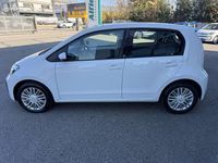 Usata VW up! Move 65 CV (47 kW) 2022 Pure white Utilitaria