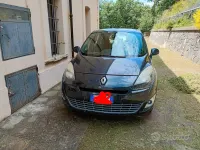 Usata Renault Scénic 110 CV (80 kW) 2011 Nero Monovolume