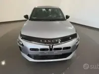 Nuova Lancia Ypsilon 101 CV (74 kW) 2026 Grigio Utilitaria