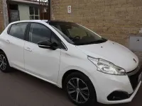 Usata Peugeot 208 Active 102 CV (75 kW) 2020 Bianco Utilitaria