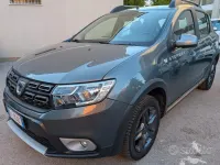 Usata Dacia Sandero Stepway 90 CV (66 kW) 2017 Grigio Berlina