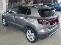 Usado VW T-Cross Advance 110 CV (80 kW) 2020 Gris SUV