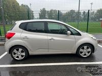 Usata Kia Venga 116 CV (85 kW) 2010 Bianco Utilitaria