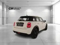 Usata Mini ONE 75 CV (55 kW) 2019 Bianco Utilitaria