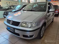 Usata VW Polo Highline 75 CV (55 kW) 2000 Grigio Utilitaria