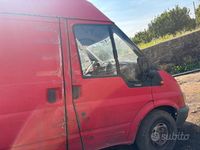 Usata Ford Transit 2001 Rosso Monovolume