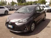 Gebraucht Toyota Yaris Hybrid Business Edition 73 PS (53 kW) 2018 Grau Limousine
