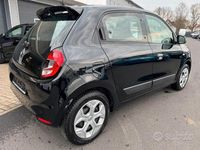 Usata Renault Twingo LIMITED 65 CV (47 kW) 2021 Nero Utilitaria