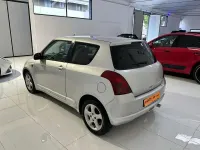 Usata Suzuki Swift GL 69 CV (50 kW) 2007 Argento Utilitaria