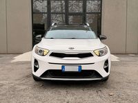 Usata Kia Stonic 120 CV (88 kW) 2018 Bianco SUV