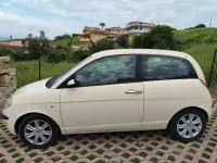 Usata Lancia Ypsilon 69 CV (50 kW) 2004 Giallo Utilitaria