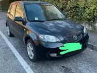 Usata Mazda 2 75 CV (55 kW) 2005 Nero Utilitaria
