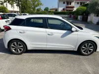 Usata Hyundai i20 Comfort 83 CV (61 kW) 2016 Utilitaria