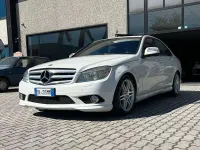 Usata Mercedes C320 Avantgarde 224 CV (164 kW) 2007 Bianco Berlina