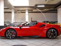 Usata Ferrari SF90 999 CV (734 kW) 2023 Rosso Cabrio
