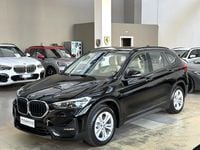 Usata BMW X1 Advantage 125 CV (91 kW) 2020 Schwarz SUV