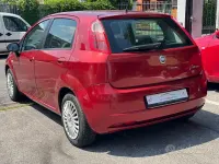 Usado Fiat Grande Punto Dynamic 65 HP (47 kW) 2006 Laranja Citadino