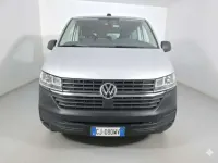 Usata VW Caravelle Trendline 110 CV (80 kW) 2022 Argento Furgone
