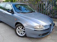 Usata Alfa Romeo 147 140 CV (102 kW) 2003 Grigio Utilitaria