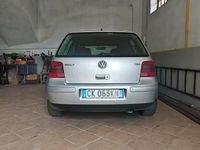 Usata VW Golf IV 90 CV (66 kW) 2004 Grigio Berlina