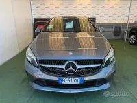 Usata Mercedes A180 109 CV (80 kW) 2017 Grigio Berlina