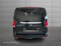 Usata Mercedes 300 Business 239 CV (175 kW) 2020 Nero ossidiana metallizzato Monovolume