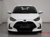 Usata Toyota Yaris Hybrid Active 115 CV (84 kW) 2023 Bianco Berlina