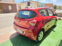 Usata Hyundai i10 Comfort 66 CV (48 kW) 2016 Rosso Utilitaria