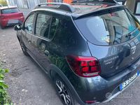 Usata Dacia Sandero Stepway 90 CV (66 kW) 2019 Grigio Berlina