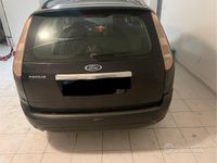 Usata Ford Focus Style 145 CV (106 kW) 2008 Nero Station wagon